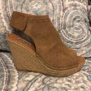 Wedge suede shoes
